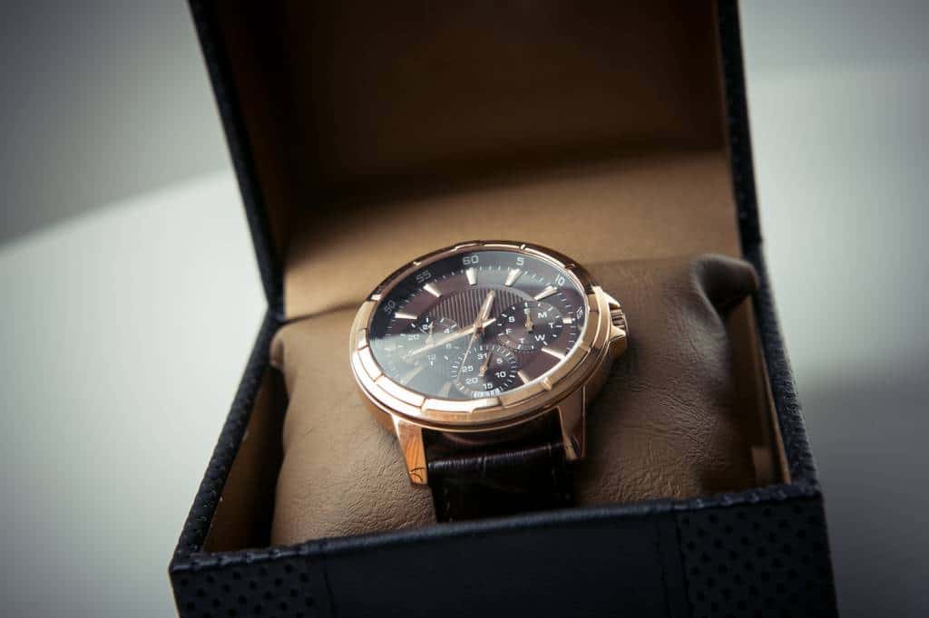 remontoir montre luxe